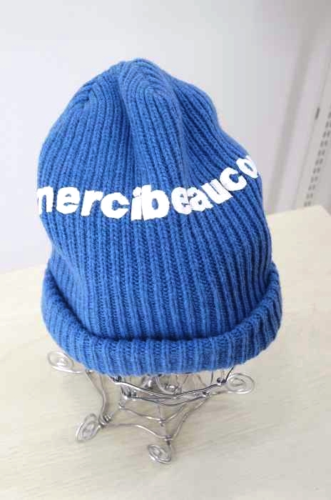 mercibeaucoup（メルシーボークー） ロゴプリントニットキャップ レディース 帽子