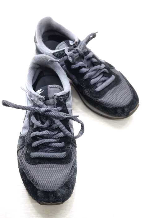 NIKE（ナイキ） INTERNATIONALIST ローカットスニーカー レディース シューズ