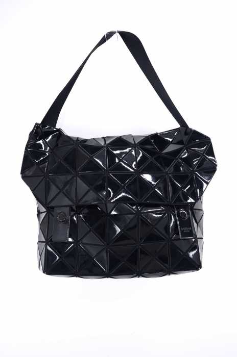 BAO BAO ISSEY MIYAKE （バオバオイッセイミヤケ） ROCK Basic Shoulder Bag メンズ バッグ