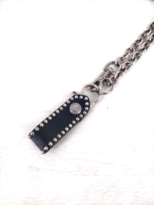 JOHN LAWRENCESULLIVAN(ジョンローレンスサリバン) LEATHER KEY RING WITH SMALL CHAIN メンズ アクセサリー
