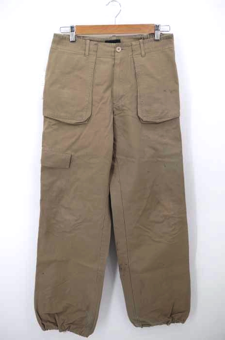 APC アーペーセー ナイロン ストレッチ カーゴパンツ 刺繍ロゴ入り APC アーペーセー ナイロン ストレッチ カーゴパンツ 刺繍ロゴ入り