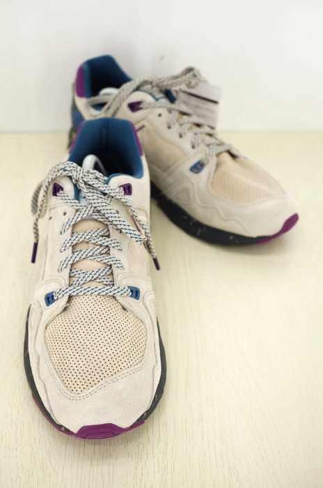 le coq sportif （ルコック スポルティフ） LCS R 1000 90s outddor メンズ シューズ