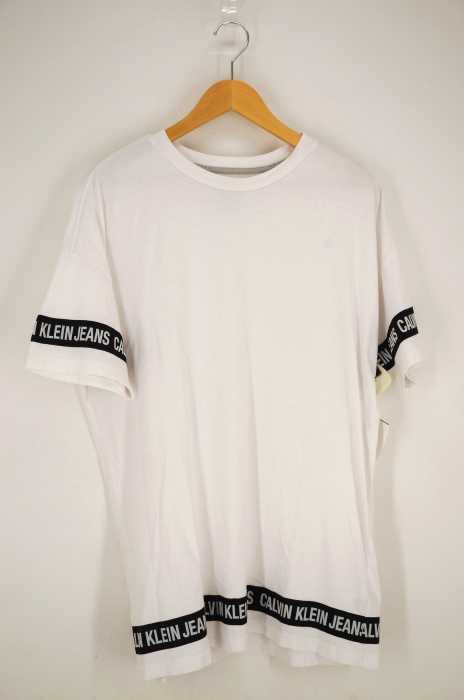 Calvin Klein Jeans(カルバンクラインジーンズ) 裾ラインTシャツ Calvin Klein Jeans(カルバンクラインジーンズ) 裾ラインTシャツ