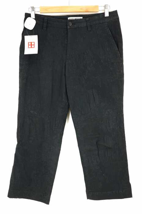 ISSEY MIYAKE（イッセイミヤケ） エンボス加工 メンズ パンツ