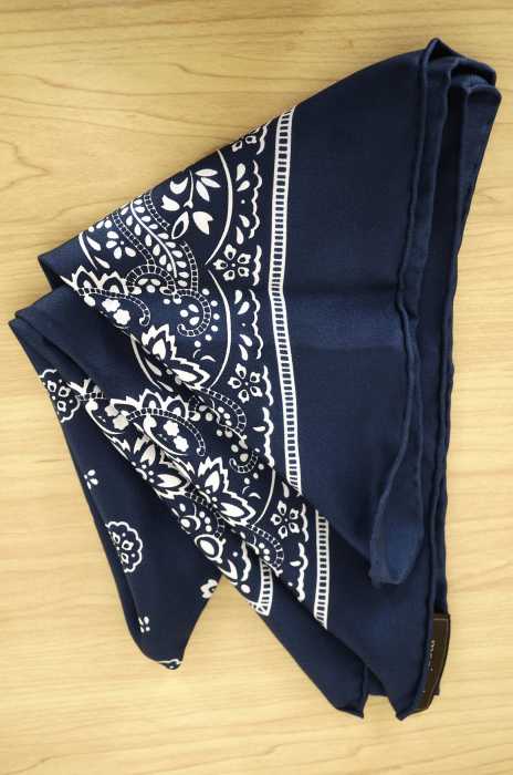 manipuri（マニプリ） 総柄シルクスカーフ レディース ファッション雑貨