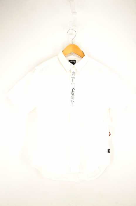 STUSSY （ステューシー） フロントロゴプリント隠しボタン半袖シャツ メンズ トップス