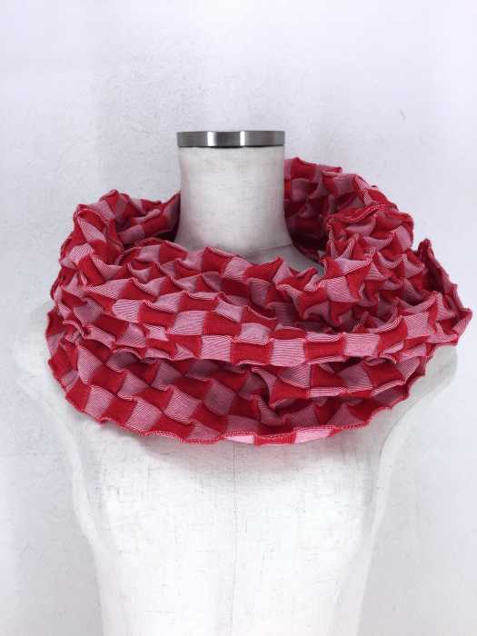 PLEATS PLEASE ISSEY MIYAKE（プリーツプリーズイッセイミヤケ） PIERROT KNIT TUBE レディース ファッション雑貨