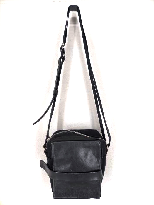 YSACCS（イザック） Leather Sling Bag メンズ バッグ