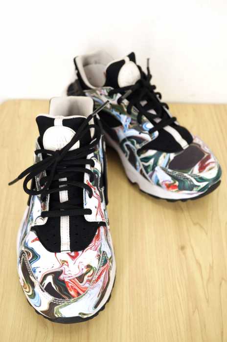 NIKE （ナイキ） AIR HURACHE RUN PREMIUM レディース シューズ