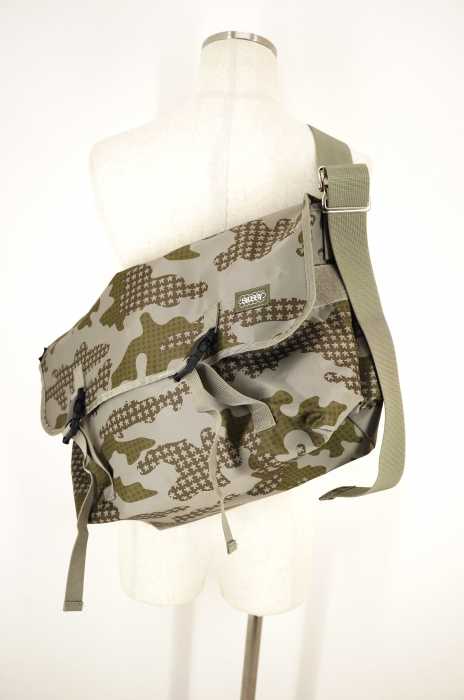 STUSSY （ステューシー） メッセンジャーバック メンズ バッグ