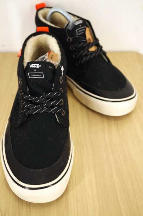 FINISTERRE × VANS (バンズ) CHUKKA 内ボア メンズ シューズ