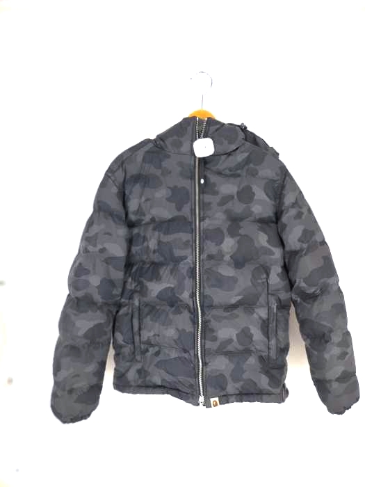 A BATHING APE(アベイシングエイプ) CAMO DOWN HOODIE メンズ アウター