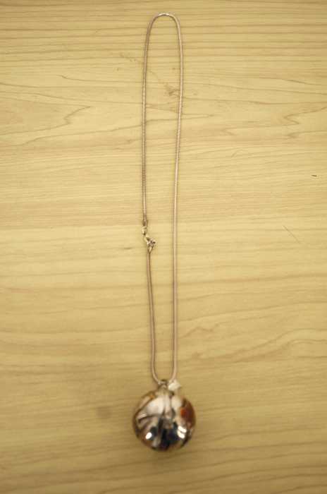 IOSSELLIANI（イオッセリアーニ） ボールネックレス レディース アクセサリー