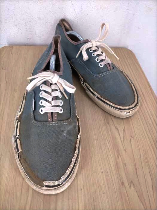 VANS（バンズ） authentic スニーカー メンズ シューズ