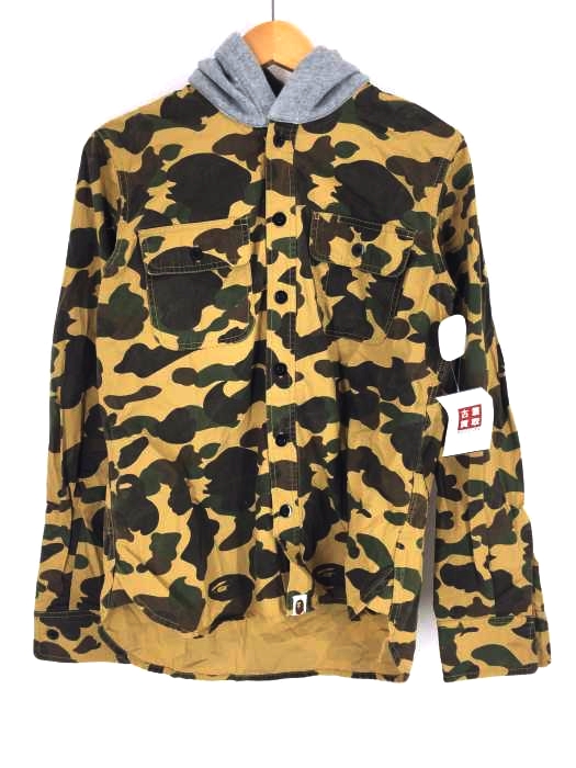 A BATHING APE（アベイシングエイプ） カモフラ柄フード付きシャツ メンズ トップス