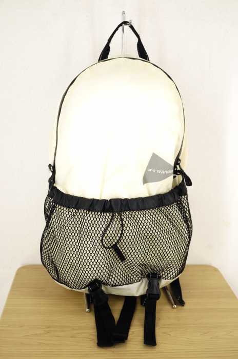and wander(アンドワンダー) 20l back pack メンズ バッグ