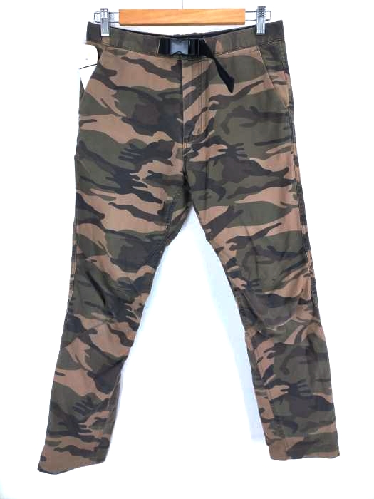 ALPHA INDUSTRIES（アルファインダストリーズ） 別注 カモ柄テーパードパンツ メンズ パンツ