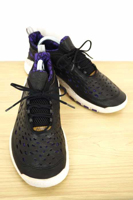 【新品未使用】NIKE FREE TRAIL 5.0 STUSSYコラボ　替紐有 STUSSY×NIKE（スチューシー×ナイキ） FREE TRAIL 5.0 STUSSY WORLD TO