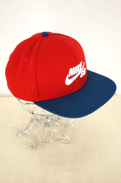 NIKE SB (ナイキスケートボーディング) スナップバックキャップ メンズ 帽子