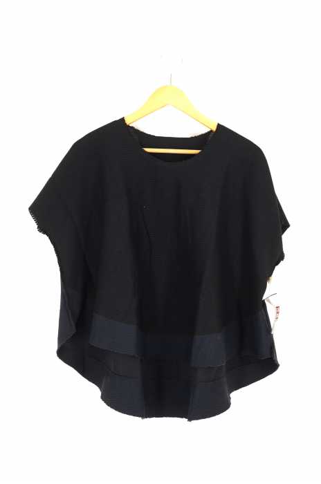 ISSEY MIYAKE(イッセイミヤケ) A-POC INSIDE 変形 ストレッチニットトップス レディース  2【中古】【ブランド古着バズストア】 ISSEY MIYAKE（イッセイミヤケ） A.POC リブニットトップス レディース