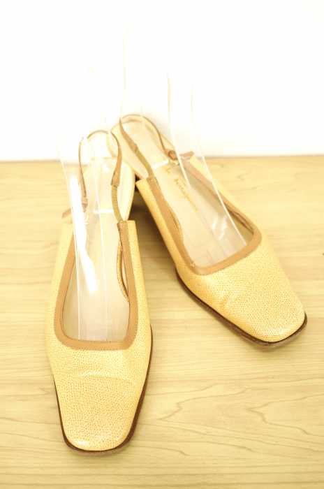Salvatore Ferragamo （サルヴァトーレフェラガモ） レザーヒールパンプス レディース シューズ