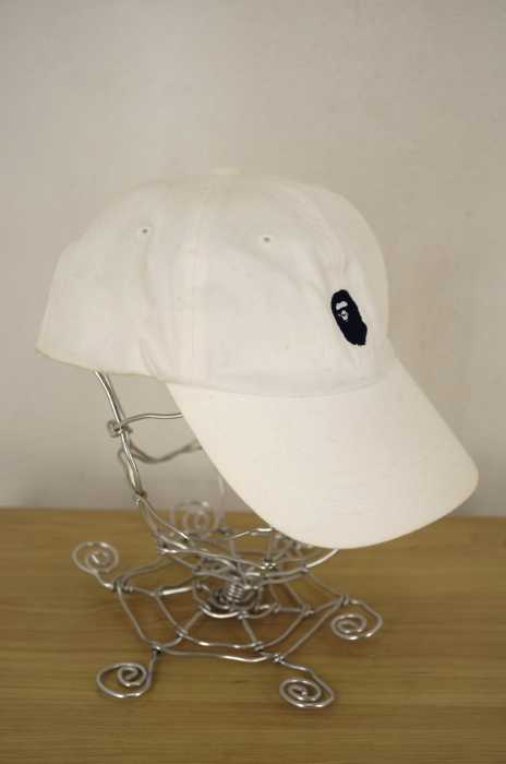 A BATHING APE (アベイシングエイプ) フロント刺繍キャップ レディース 帽子