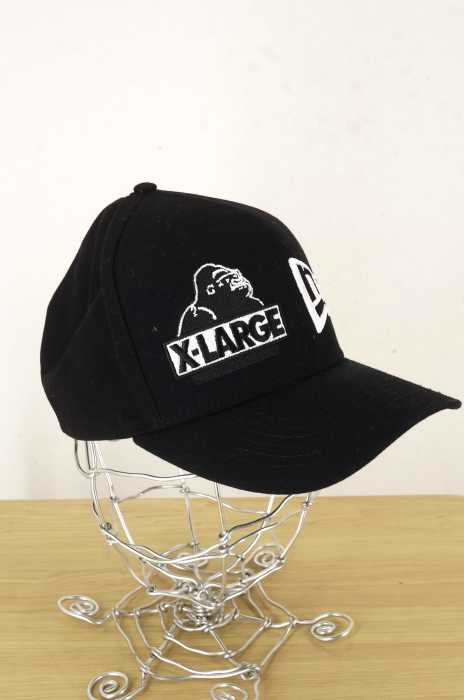 NEW ERA × X-LARGE（ニューエラエックスラージ） ロゴ刺繍スナップバックキャップ メンズ 帽子