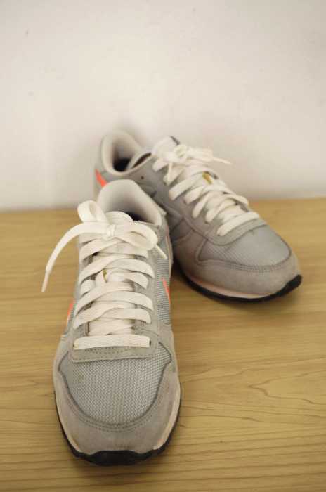 NIKE （ナイキ） GENICCO スニーカー レディース シューズ