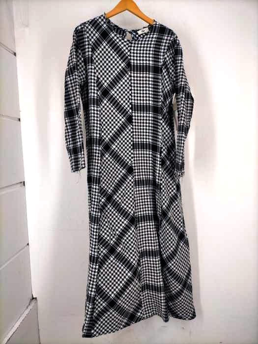 Uhr（ウーア） Asymmetry Plaid Dress レディース ワンピース