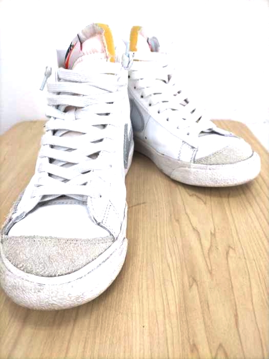 NIKE（ナイキ） WOMENS BLAZER MID 77 レディース シューズ