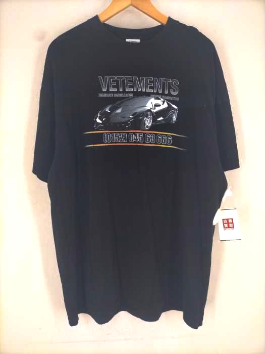 VETEMENTS（ヴェトモン） CAR HOTLINE TEE メンズ トップス
