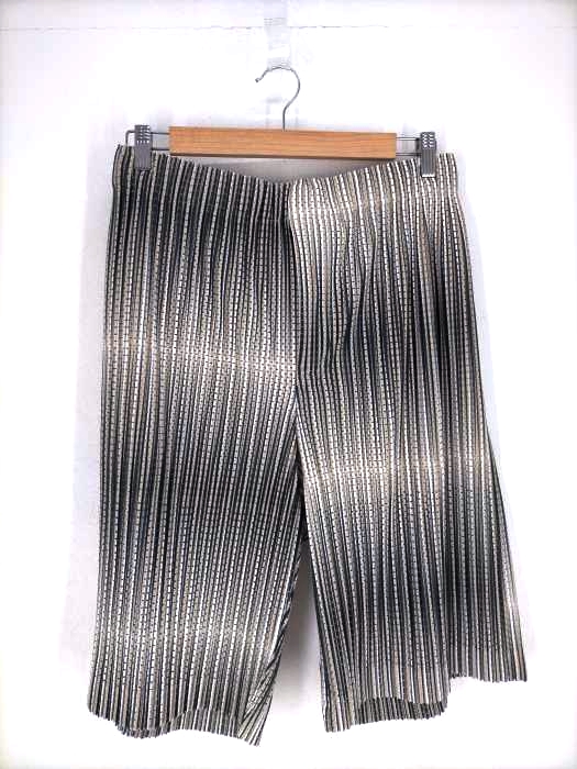 HOMME PLISSE ショートパンツ メンズ オムプリッセ 中古　古着 HOMME PLISSÉ ISSEY MIYAKE （オムプリッセ イッセイミヤケ） 19aw