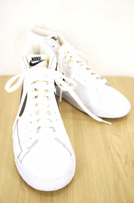 NIKE （ナイキ） BLAZER MID TOP RETRO メンズ シューズ