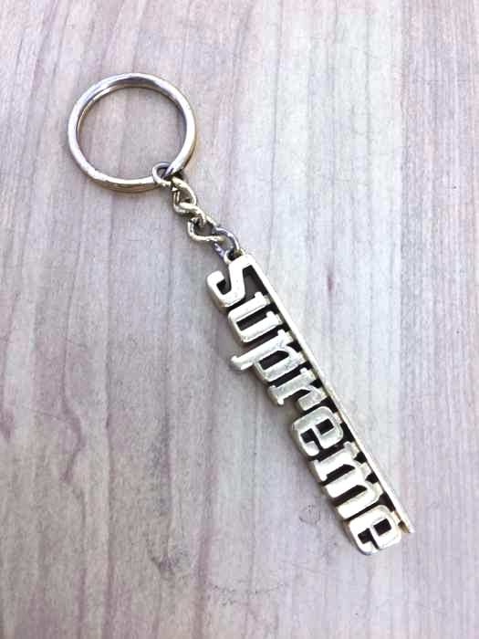 Supreme（シュプリーム） Grand Prix Keychain メンズ アクセサリー