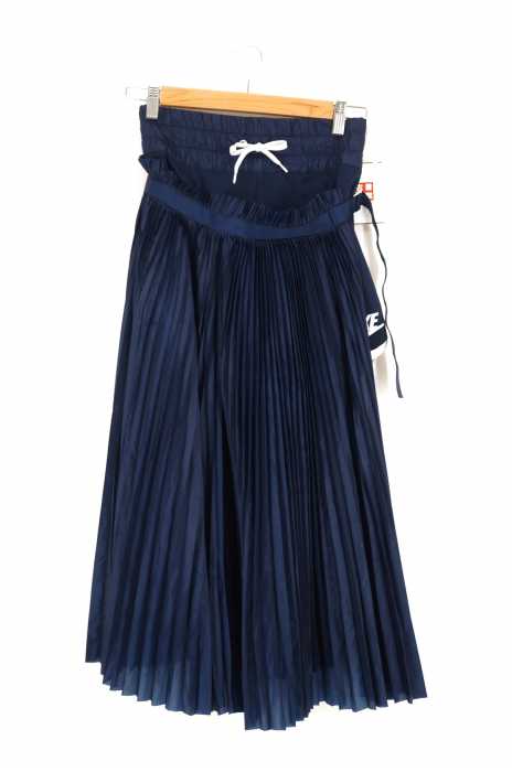 美品 NikeLab x sacai プリーツ ラップ スコート XS ブラック 美品 NikeLab x sacai プリーツ ラップ スコート XS ブラック