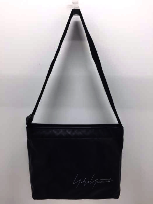 Yohji Yamamoto（ヨウジヤマモト） シグネチャーロゴ レザーショルダーバッグ メンズ バッグ