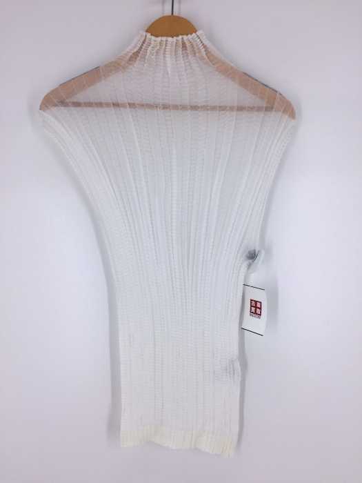 ISSEY MIYAKE（イッセイミヤケ） 変形プリーツ ハイネックトップス レディース トップス
