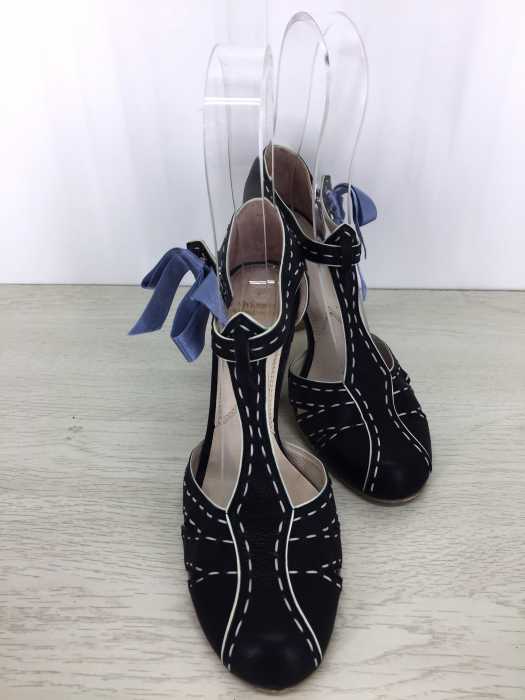 Vivienne Westwood Accessories（ヴィヴィアンウエストウッド アクセサリー） ステッチ入りアンクルストラップシューズ レディース シューズ