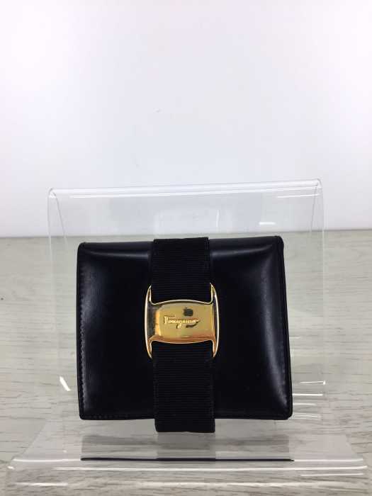 Salvatore Ferragamo(サルヴァトーレフェラガモ) ベルトレザーウォレット レディース 財布・ケース