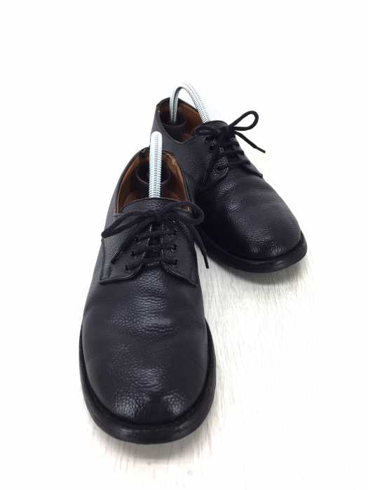 Tricker's（トリッカーズ） BLACK SCOTCH GRAIN PLAIN DERBY SHOES プレーンダービーシューズ メンズ シューズ