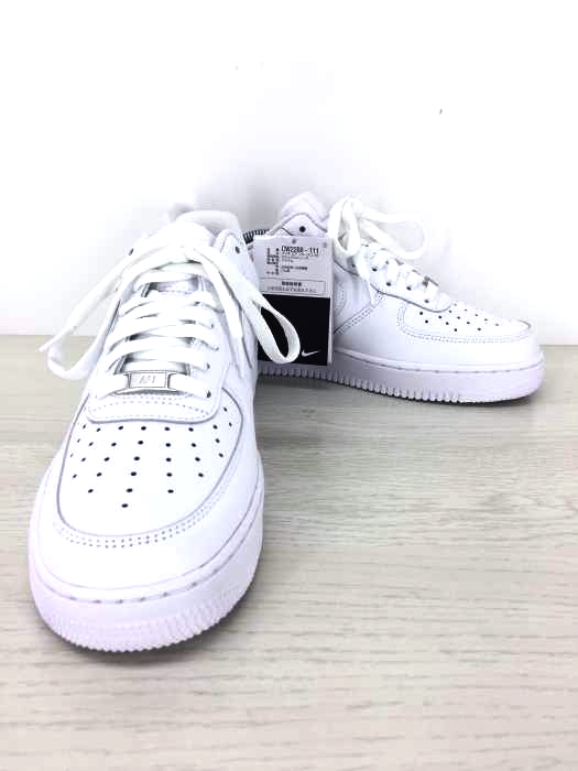 NIKE（ナイキ） NIKE AIR FORCE 1 07 メンズ シューズ
