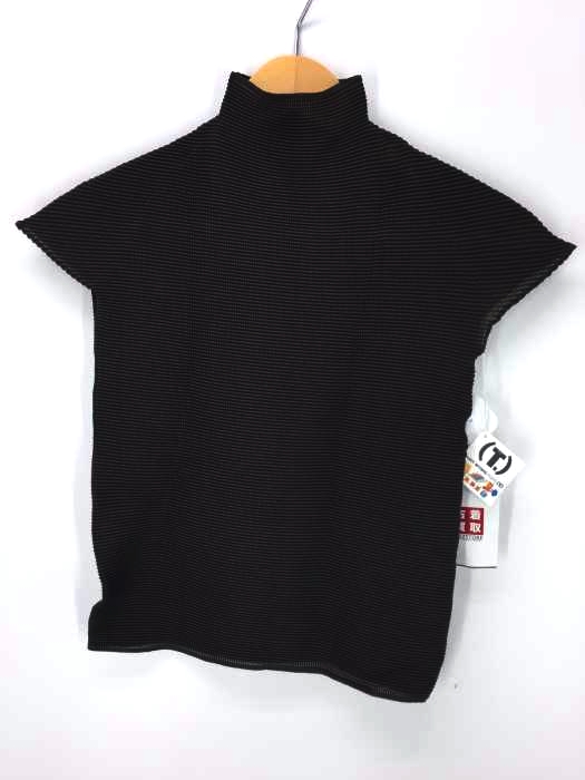 ISSEY MIYAKE（イッセイミヤケ） PLEATS（T.) ハイネックプリーツトップス レディース トップス