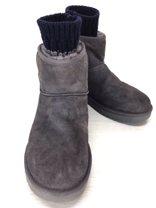 Sacai（サカイ） ニット クラシック ショートII Knit Classic Mini II Sheepskin Boots Grey Suede メンズ シューズ