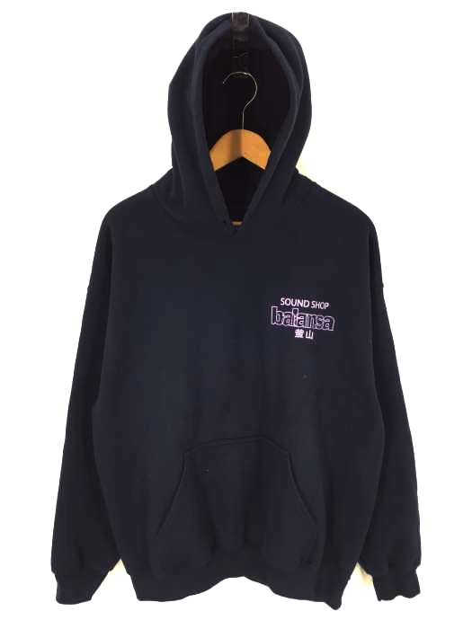 SOUND SHOP BALANSA(サウンドショップバランサ) GILDANボディ 釜山ロゴプリントスウェット メンズ トップス