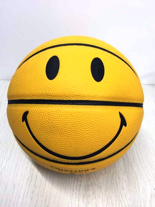 CHINATOWN MARKET（チャイナタウンマーケット） Smiley Basketball メンズ ファッション雑貨