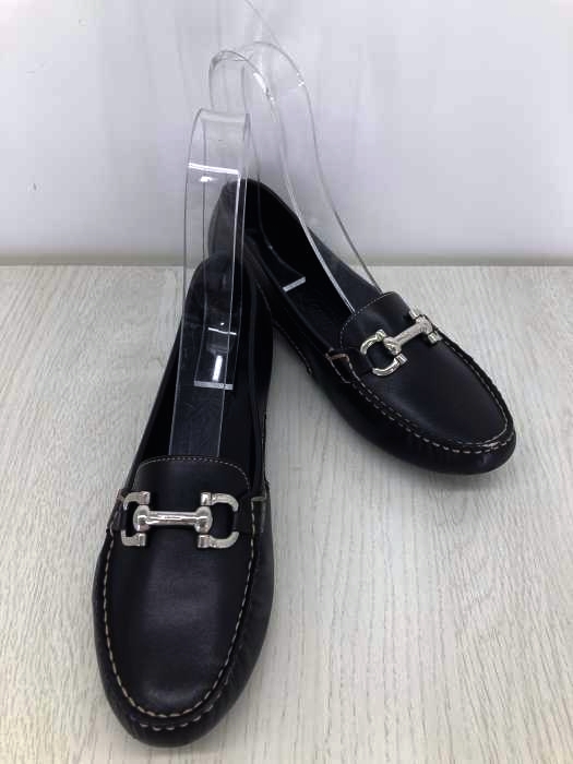 Salvatore Ferragamo（サルヴァトーレフェラガモ） LEATHER FLATS ガンチーニ レザーローファー レディース シューズ