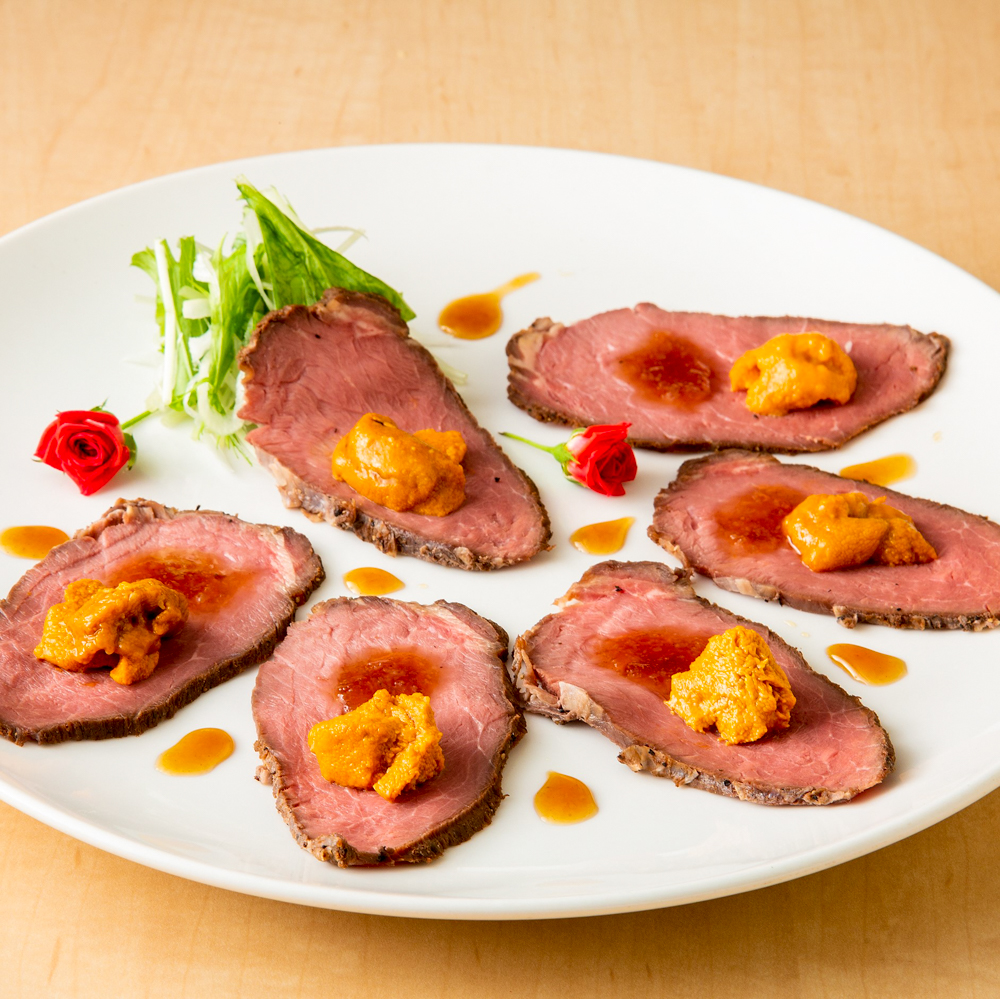 雲丹のせローストビーフ<br />
1480(税込)