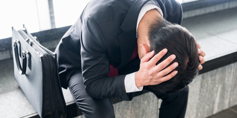 不貞（不倫）のよくある後悔5選｜関係を絶つポイントや慰謝料請求されたときの対処法