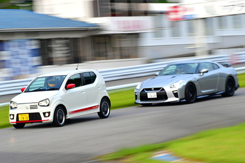 アルトがgt Rを抑え込む 小パワー 小サイズのクルマたちの時代がやってくる 自動車情報誌 ベストカー アルトがgt Rを抑え込む 小パワー 小サイズのクルマたちの時代がやってくる 自動車情報誌 ベストカー