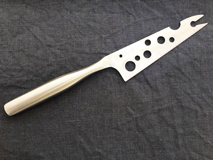 チーズ好きさん必見 大好きなチーズをもっと楽しむために欠かせない道具たち 家ワイン